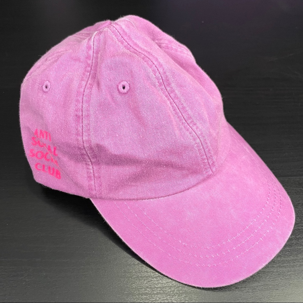 anti social social club raspberry pig cap